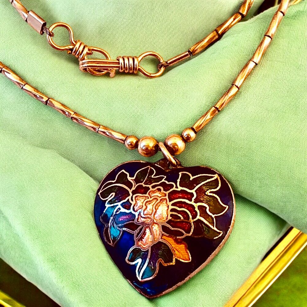 Vintage Necklace Puffy Heart Cloisonné Enamel Pendant Both Sides Flowers